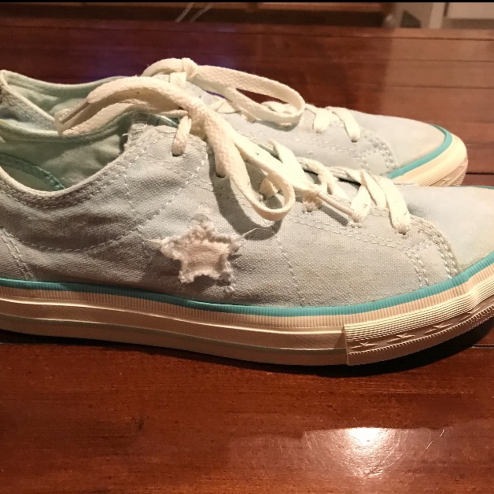 Converse Sneaks. W8 / M6.5